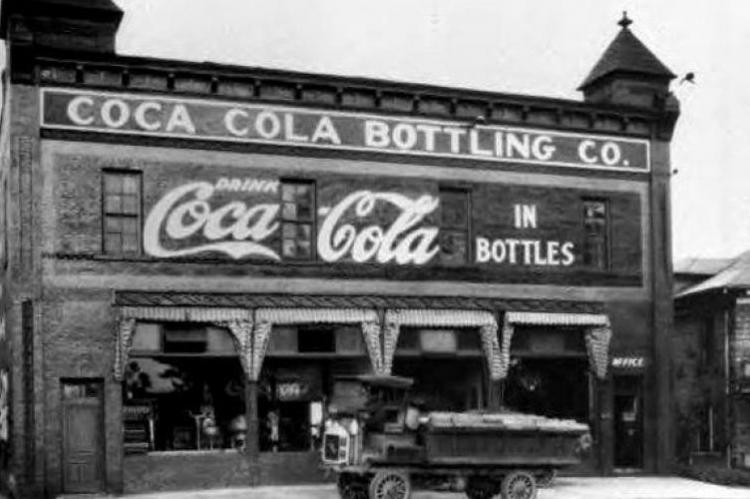 Η εκπληκτική ιστορία της Coca-Cola
