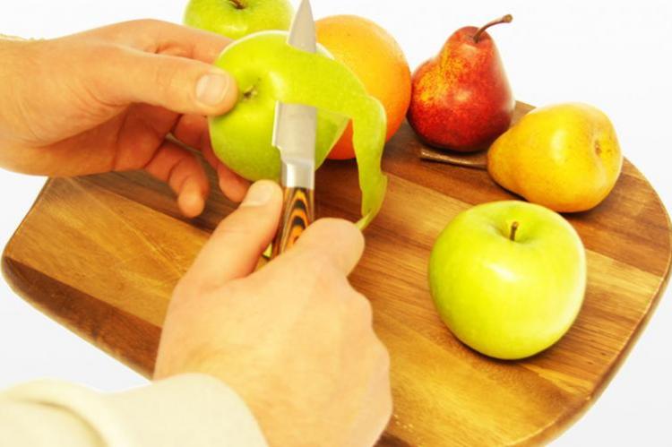 Πώς να χρησιμοποιήσετε εναλλακτικά φλούδες από φρούτα και λαχανικά