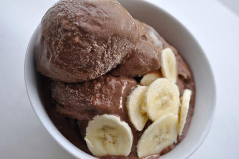 Παγωτό μπανάνα με σοκολάτα νηστίσιμο