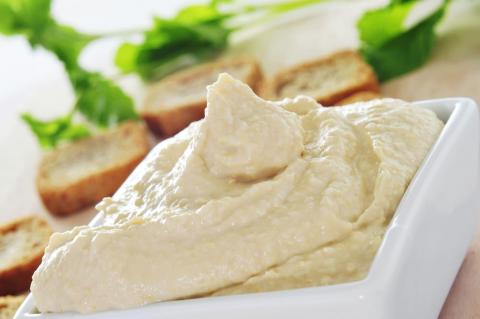 Ταραμοσαλάτα λευκή με πατάτα
