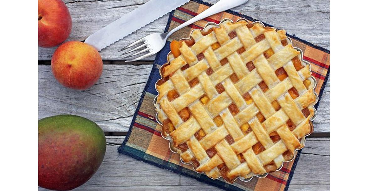 Τάρτα με φρούτα και ταχίνι
